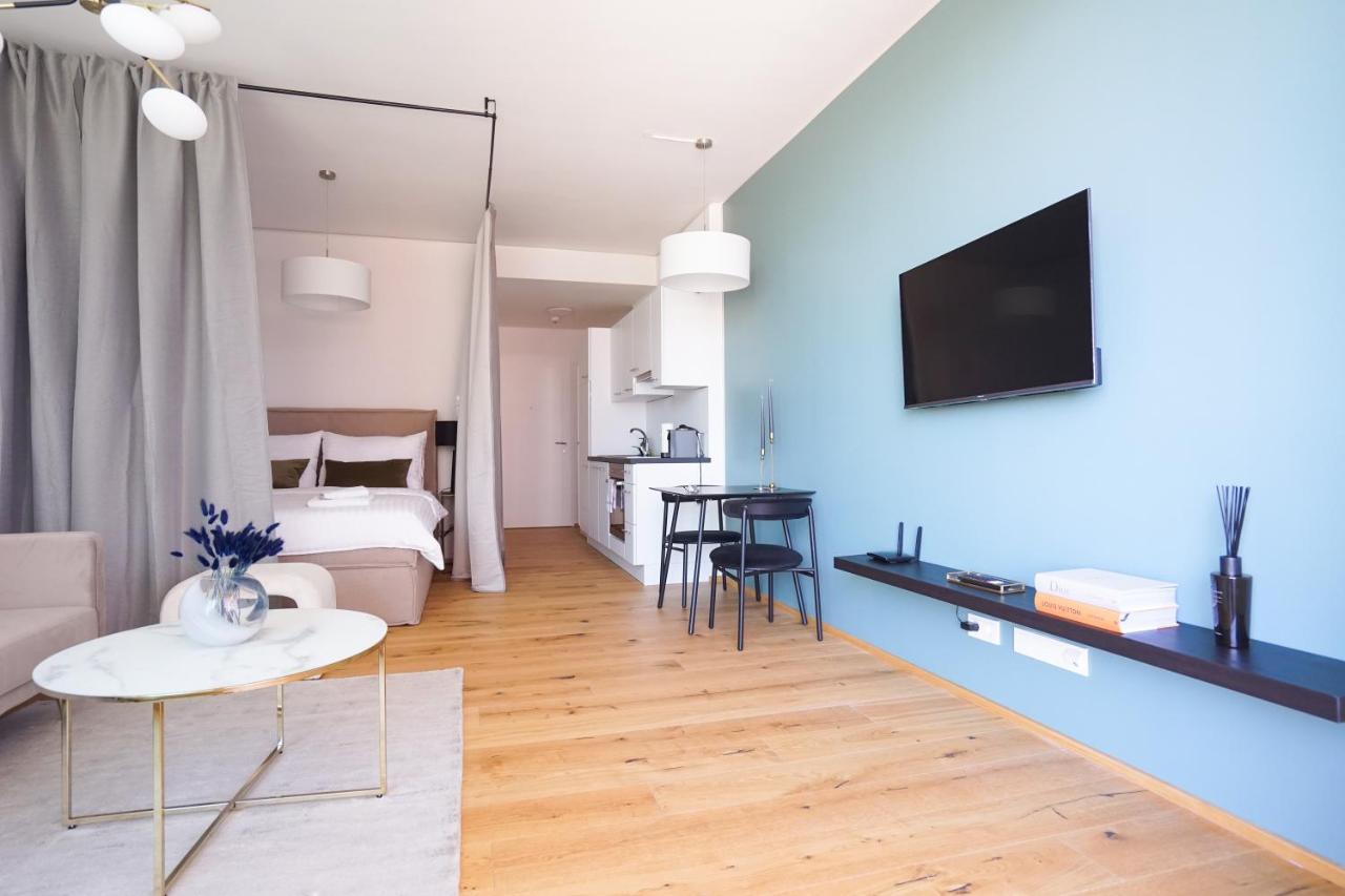 Boutique Studio With Terrace And Pool Bécs Kültér fotó